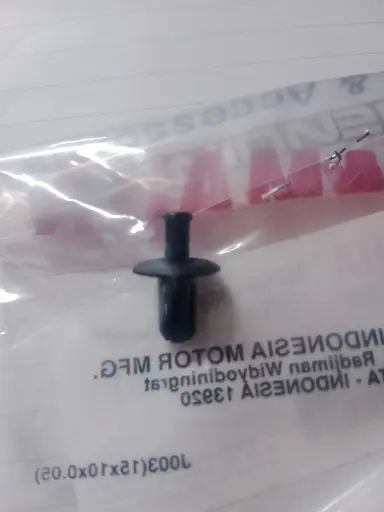 [902690681600] Remache Pin Plast. Tapas N-Max Orig.